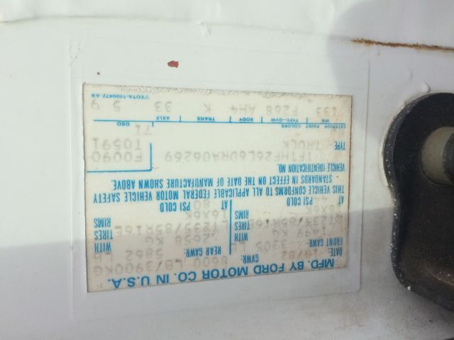 1983 White Ford F-250