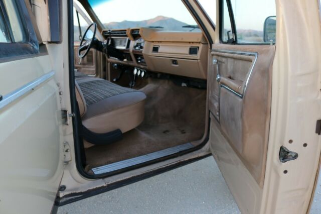 1983 Brown Ford F-350 Crew Cab Pickup
