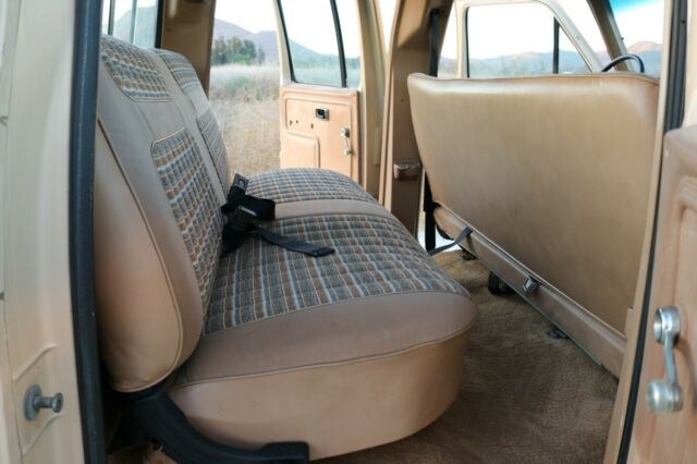 1983 Brown Ford F-350 Crew Cab Pickup