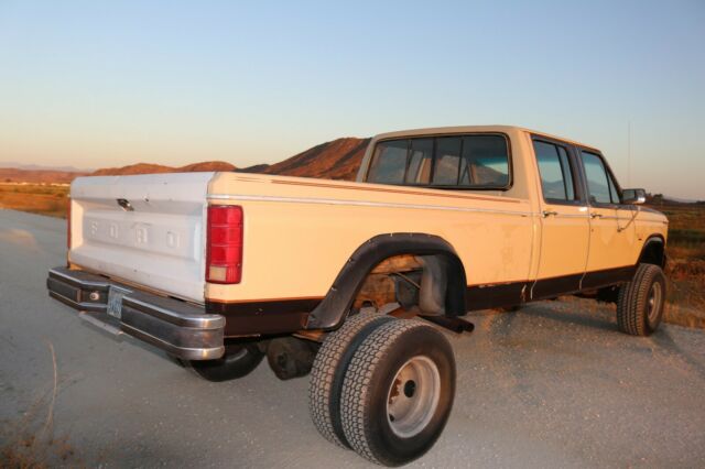 1983 Brown Ford F-350 Crew Cab Pickup