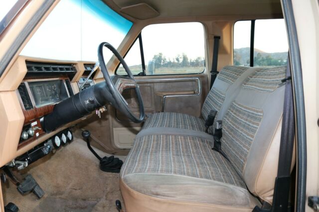 1983 Brown Ford F-350 Crew Cab Pickup