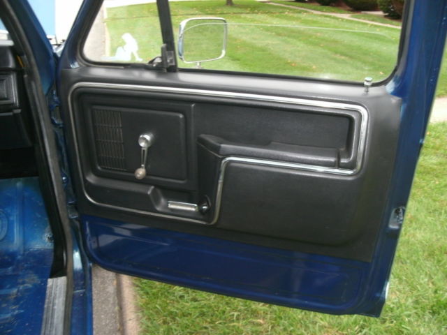 1983 Blue Ford F-250 Standard Cab Pickup