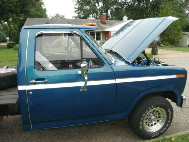 1983 Blue Ford F-250 Standard Cab Pickup