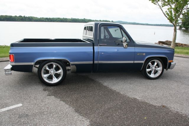 1983 Blue Chevrolet C-10 truck