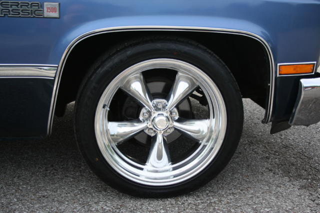 1983 Blue Chevrolet C-10 truck