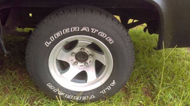1983 Black GMC Sierra 1500 Standard Cab Pickup