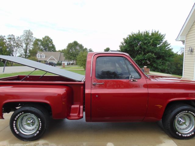 1983 red GMC Sierra 1500