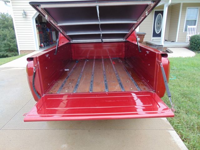 1983 Red GMC Sierra 1500 Standard Cab Pickup