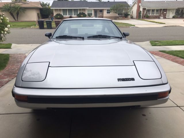 1983 Silver Mazda RX-7 Coupe