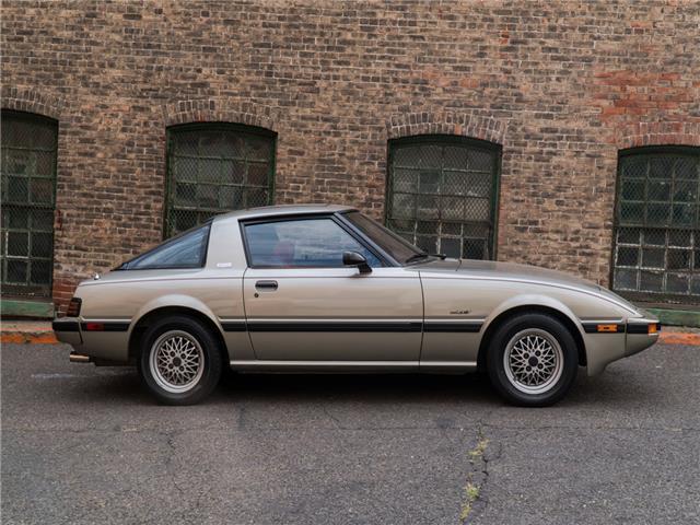 1983 Gold Mazda RX-7 Coupe