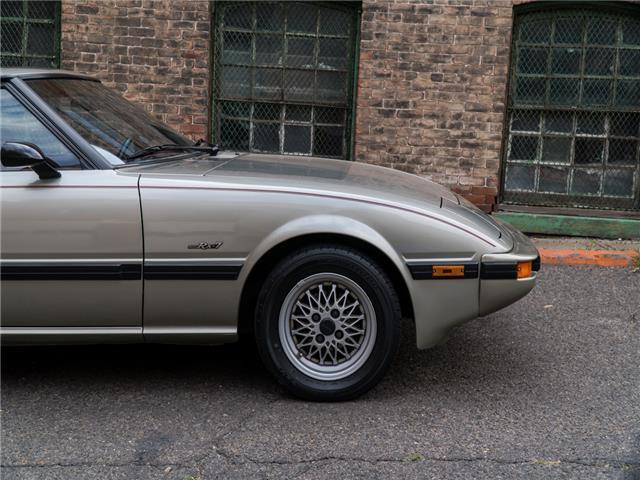 1983 Gold Mazda RX-7 Coupe