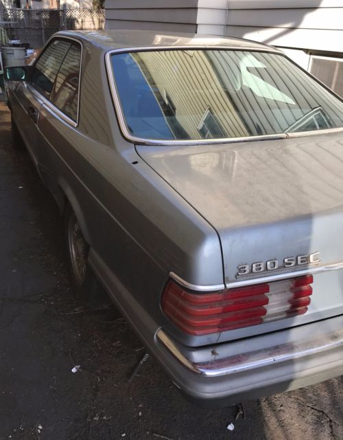 1983 Black Mercedes-Benz 380SEC 2 Door