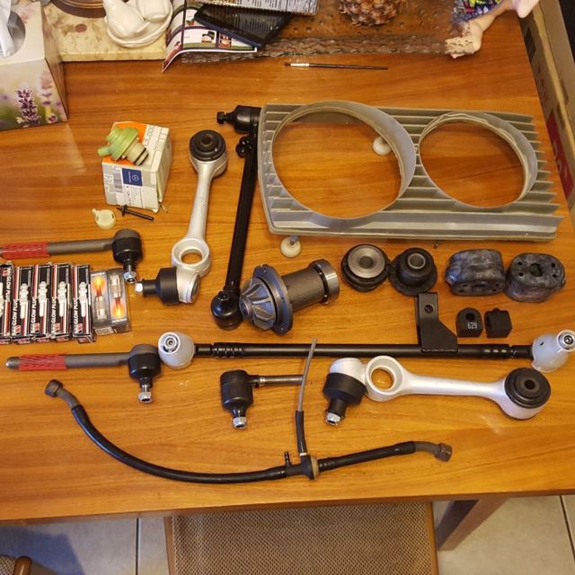 1983 White Mercedes-Benz 300-Series Sedan