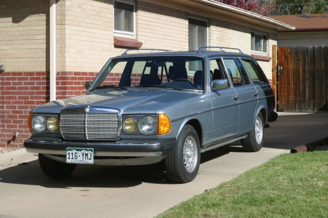 1983 Silver Blue Mercedes-Benz 300-Series Wagon
