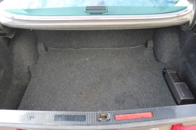 1983 Gray Mercedes-Benz 300-Series Sedan