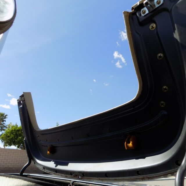 1983 SILBER BLAU Mercedes-Benz SL-Class roadster