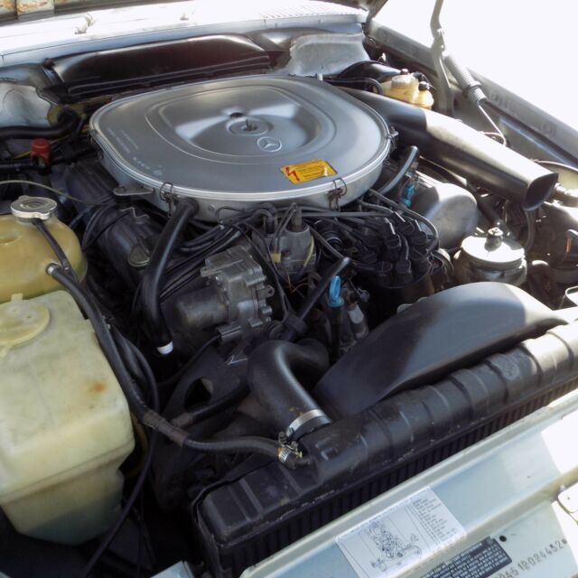 1983 SILBER BLAU Mercedes-Benz SL-Class roadster