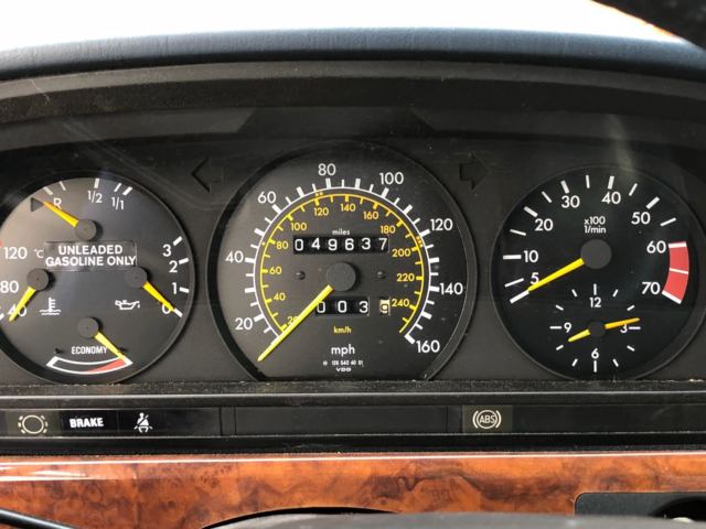 1983 Blue Mercedes-Benz 500-Series Coupe