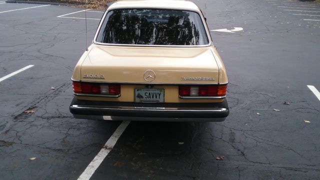 1983 Yellow Mercedes-Benz 300-Series Sedan
