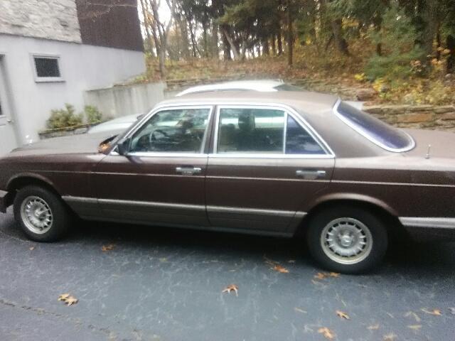 1983 Mercedes-Benz 300-Series