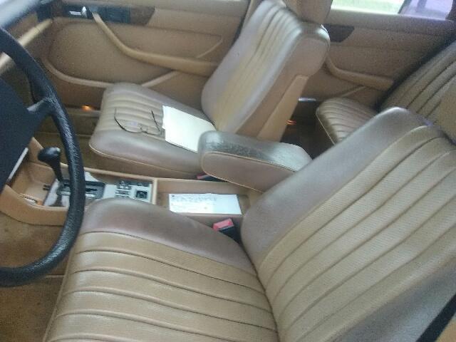 1983 Mercedes-Benz 300-Series