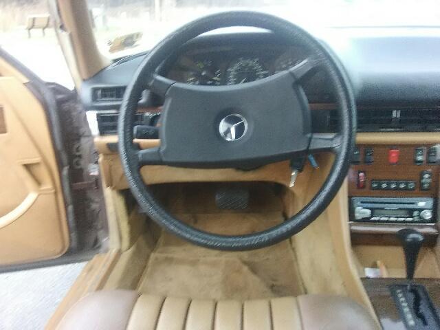 1983 Mercedes-Benz 300-Series