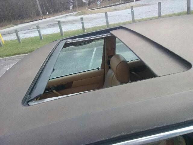 1983 Mercedes-Benz 300-Series