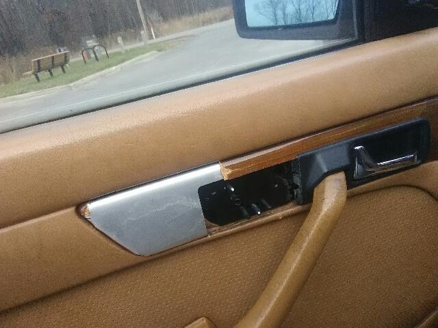 1983 Mercedes-Benz 300-Series