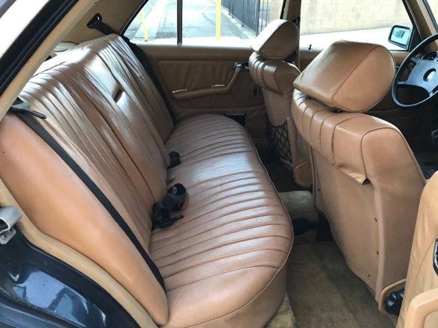 1983 Black Mercedes-Benz 300-Series Sedan