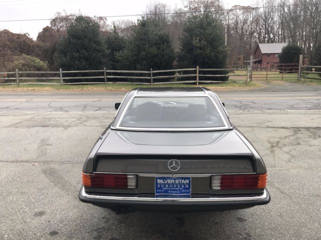 1983 Grey Mercedes-Benz 500-Series Convertible