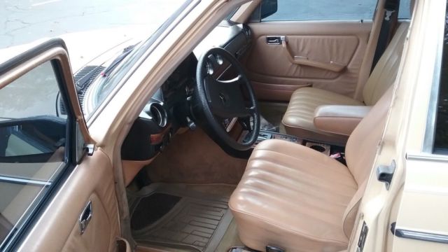 1983 Yellow Mercedes-Benz 300-Series Sedan