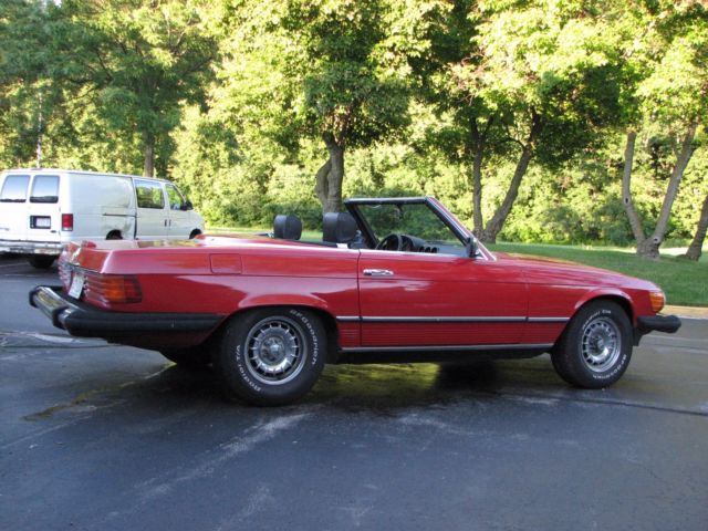 1983 Red Mercedes-Benz SL-Class Convertible