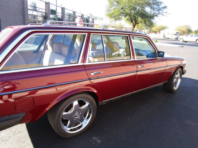 1983 Red Mercedes-Benz SLR McLaren Wagon