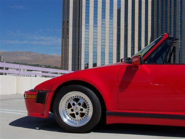 1983 Red Porsche 911 --