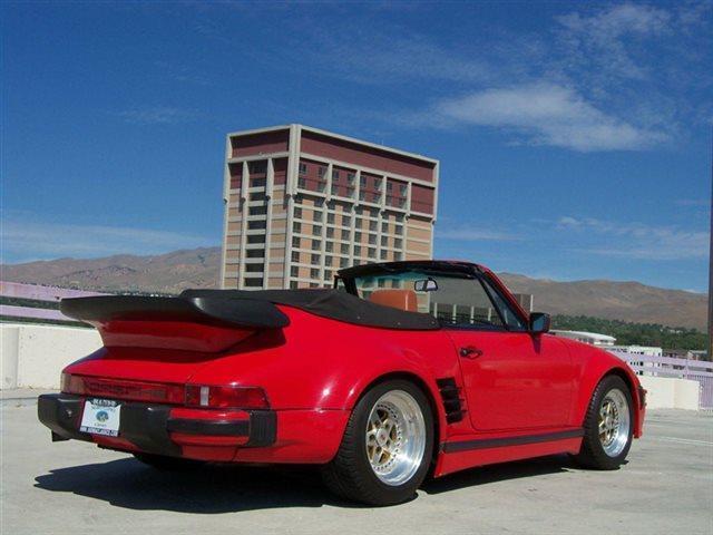 1983 Red Porsche 911 --