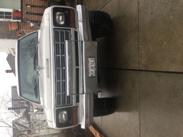 1983 White Dodge Ramcharger Hatchback