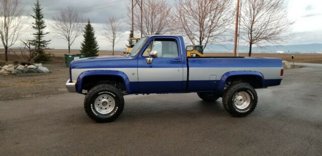 1983 Blue GMC K20 Standard Cab Pickup