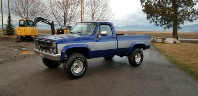 1983 Blue GMC K20 Standard Cab Pickup