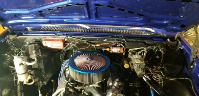 1983 Blue GMC K20 Standard Cab Pickup