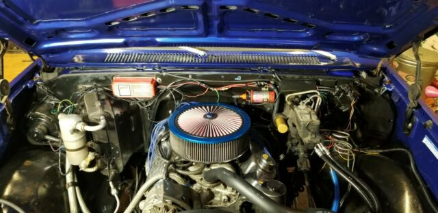 1983 Blue GMC K20 Standard Cab Pickup