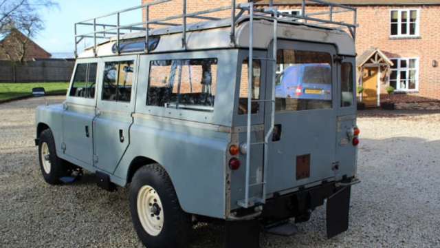 1983 Gray Land Rover Defender