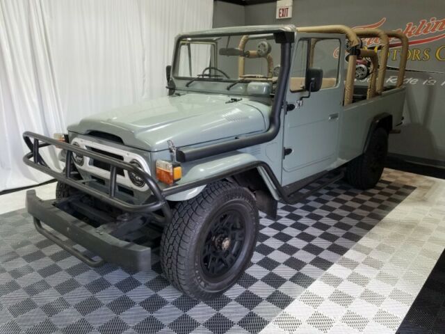 1983 Blue Toyota Land Cruiser SUV