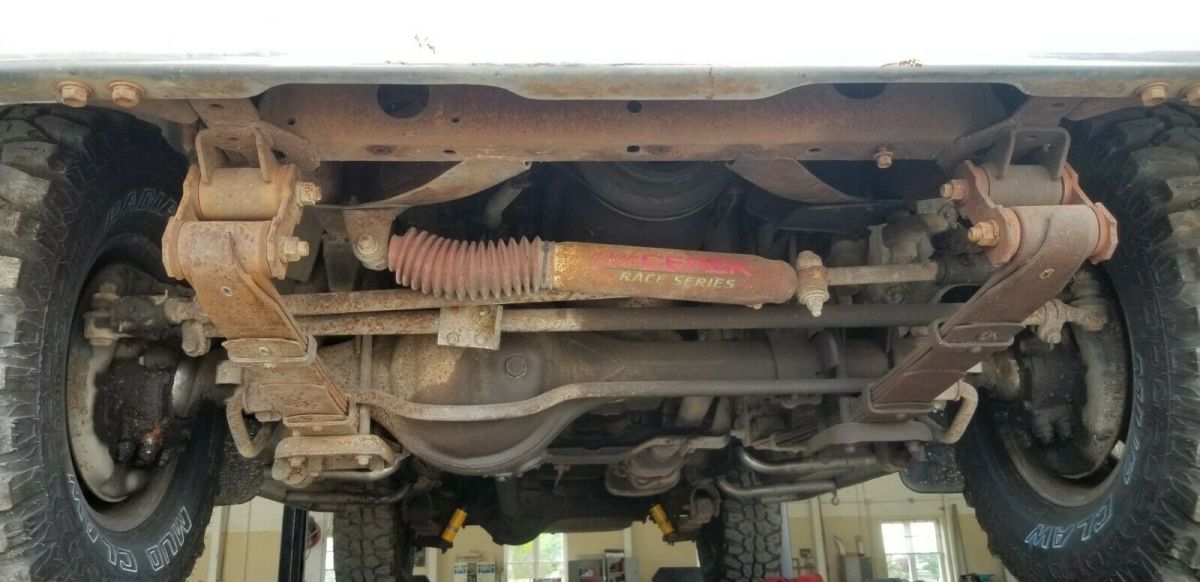 1983 White Toyota Land Cruiser SUV