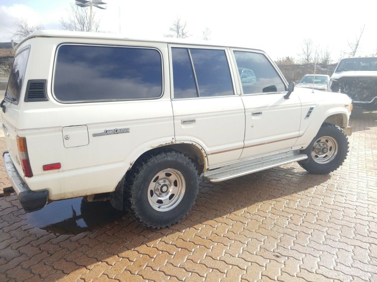 1983 White Toyota Land Cruiser SUV