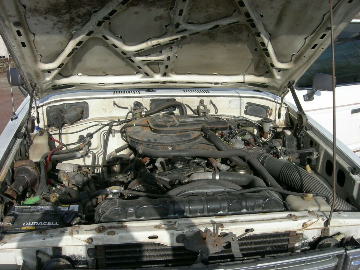 1983 White Toyota Land Cruiser SUV