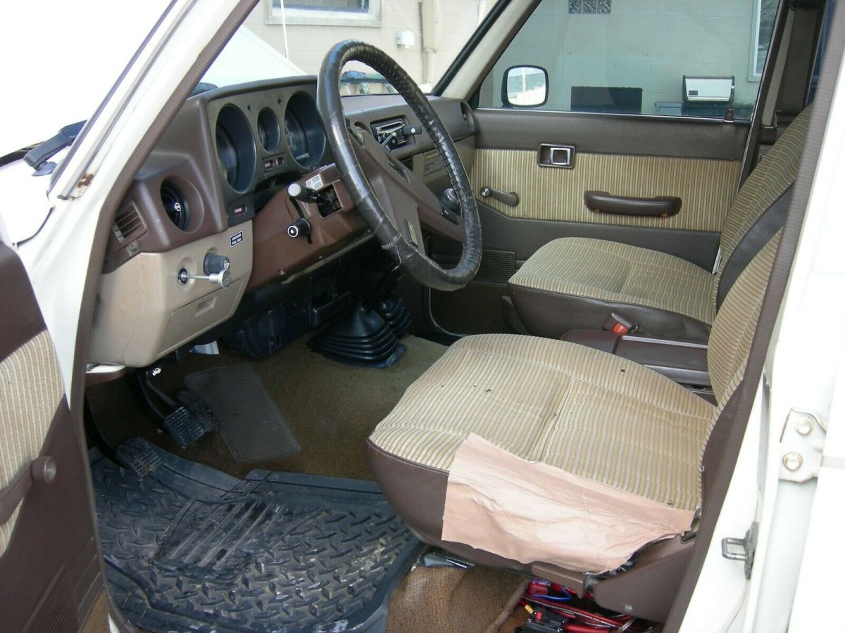 1983 White Toyota Land Cruiser SUV