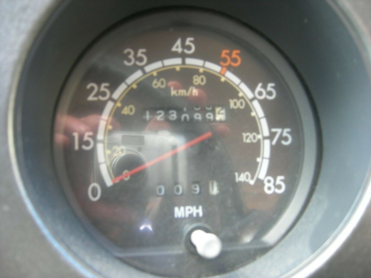 1983 White Toyota Land Cruiser SUV