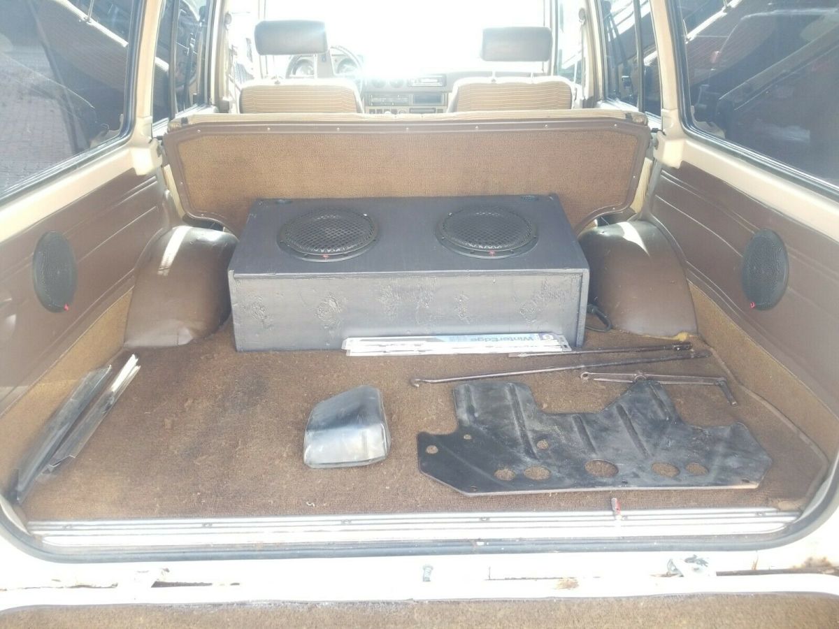 1983 White Toyota Land Cruiser SUV