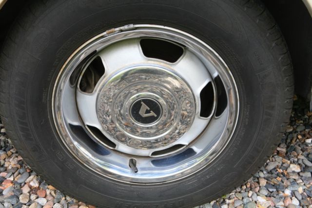 1983 Rose Beige Volvo 240 2 dr Coupe