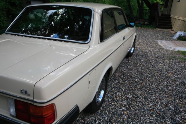 1983 Rose Beige Volvo 240 2 dr Coupe